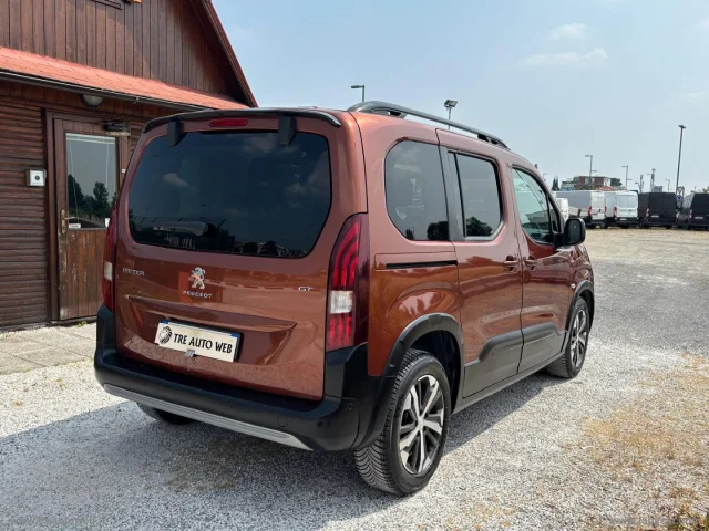 Auto - Peugeot rifter puretech 130 s&s eat8 gt standard