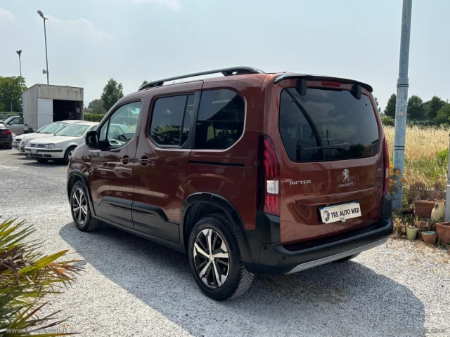 Auto - Peugeot rifter puretech 130 s&s eat8 gt standard