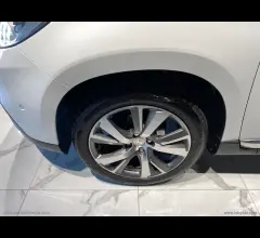 Auto - Peugeot 2008 1.6 e-hdi 92 cv s&s allure