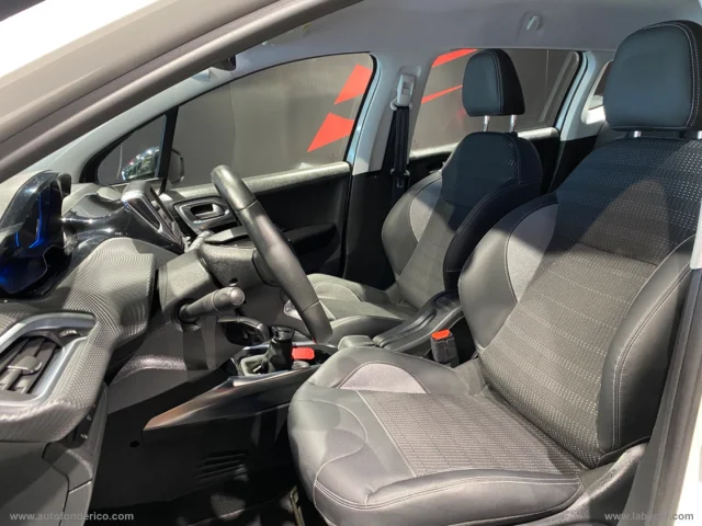 Auto - Peugeot 2008 1.6 e-hdi 92 cv s&s allure