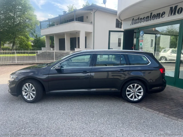 Auto - Volkswagen passat 2.0 tdi 122cv scr evo dsg busin.
