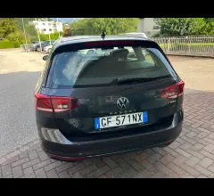 Auto - Volkswagen passat 2.0 tdi 122cv scr evo dsg busin.