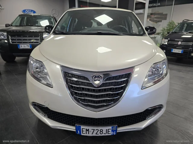 Auto - Lancia ypsilon 1.2 69 cv 5p. s&s platinum
