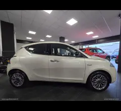Auto - Lancia ypsilon 1.2 69 cv 5p. s&s platinum