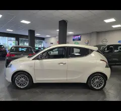 Auto - Lancia ypsilon 1.2 69 cv 5p. s&s platinum