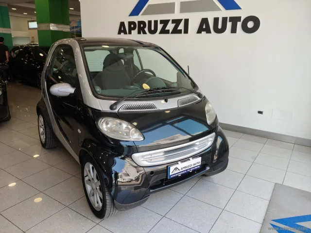 Smart fortwo coupÃ© pure cdi