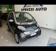 Smart fortwo coupÃ© pure cdi