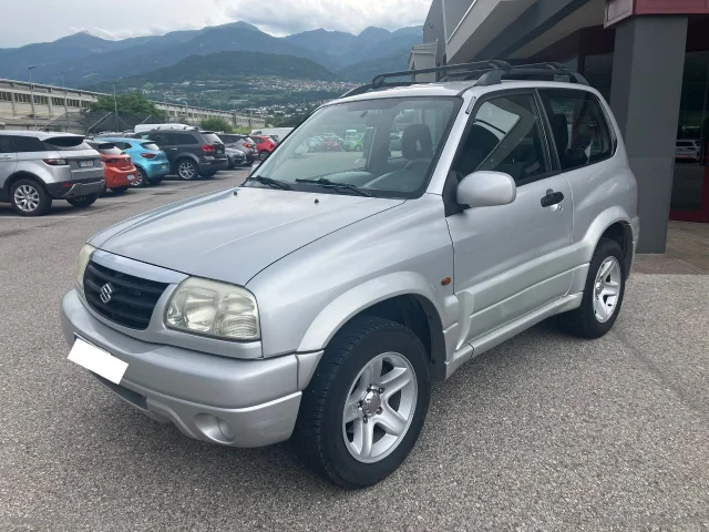 Auto - Suzuki grand vitara 1.6i 16v 3p.
