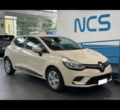 Auto - Renault clio dci 8v 90 cv s&s 5p. energy intens
