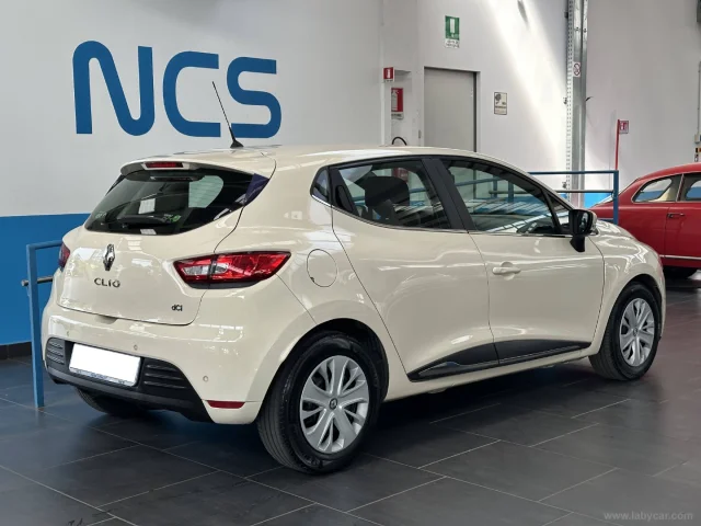 Auto - Renault clio dci 8v 90 cv s&s 5p. energy intens