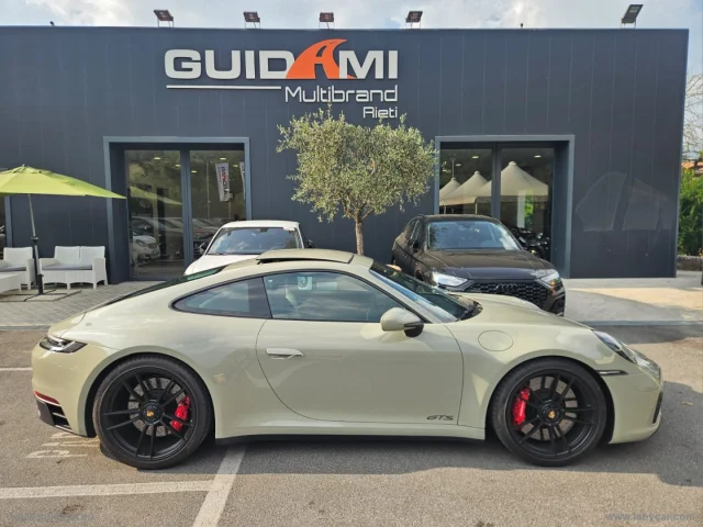 Porsche 911 carrera gts