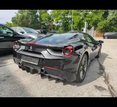 Auto - Ferrari 488 gtb