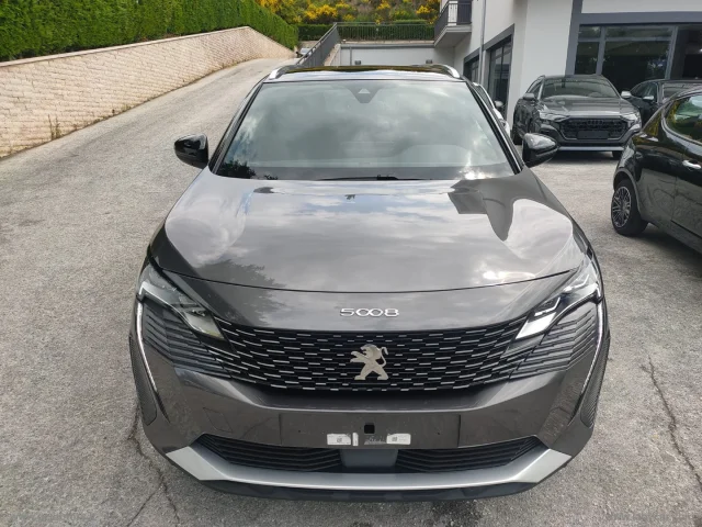 Auto - Peugeot 5008 puretech turbo 130 s&s allure pack