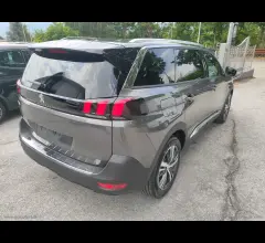 Auto - Peugeot 5008 puretech turbo 130 s&s allure pack