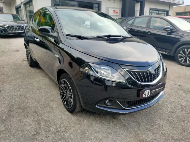 Auto - Lancia ypsilon 1.0 firefly 5p.s&s hybryd gold