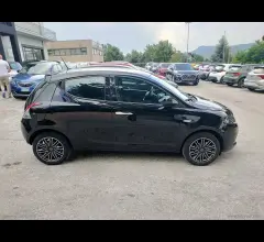 Auto - Lancia ypsilon 1.0 firefly 5p.s&s hybryd gold