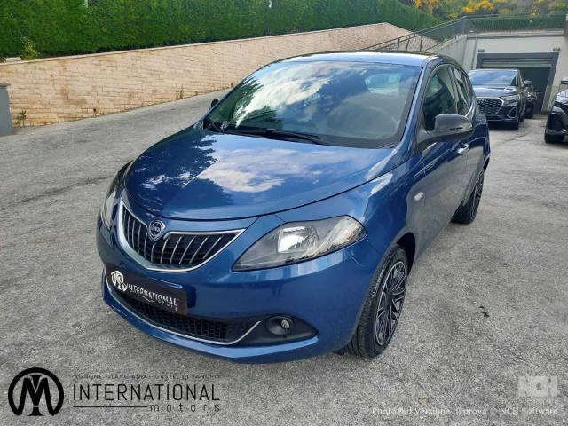 Lancia ypsilon 1.0 firefly 5p.s&s hybryd gold