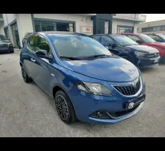 Auto - Lancia ypsilon 1.0 firefly 5p.s&s hybryd gold