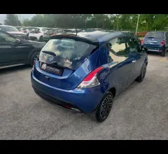 Auto - Lancia ypsilon 1.0 firefly 5p.s&s hybryd gold