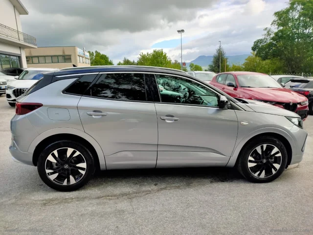 Auto - Opel grandland 1.5 d ecotec aut. ultimate