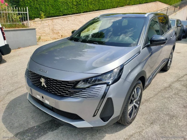 Peugeot 5008 puretech turbo 130s&s eat8 all.pack