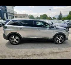 Auto - Peugeot 5008 puretech turbo 130s&s eat8 all.pack
