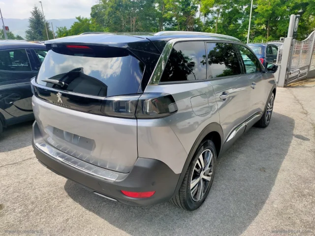 Auto - Peugeot 5008 puretech turbo 130s&s eat8 all.pack