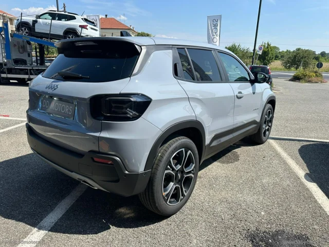 Auto - Jeep avenger 1.2 turbo mhev summit