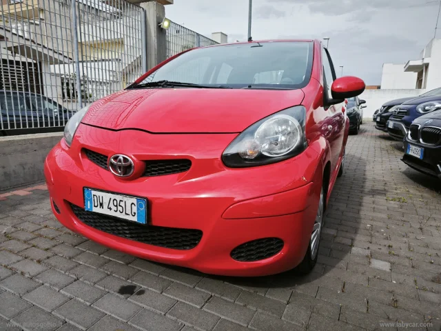Auto - Toyota aygo 1.0 vvt-i 5p.