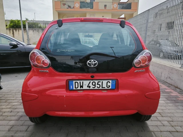 Auto - Toyota aygo 1.0 vvt-i 5p.