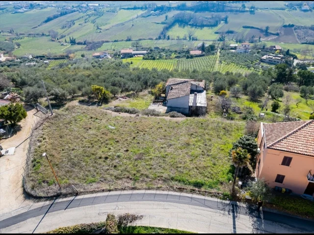 Terreno edificabile in vendita a ripa teatina contrada casale