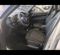 Auto - Mini mini cooper d classic countryman