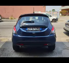 Auto - Lancia ypsilon 1.2 69 cv 5p. gpl ecochic