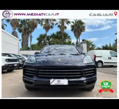 Auto - Porsche cayenne 3.0 v6