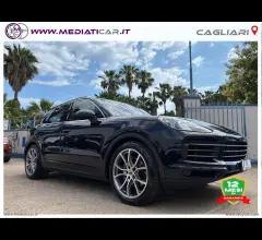 Auto - Porsche cayenne 3.0 v6