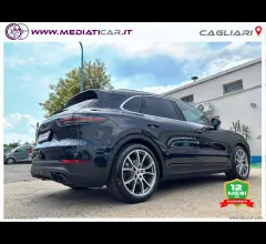 Auto - Porsche cayenne 3.0 v6