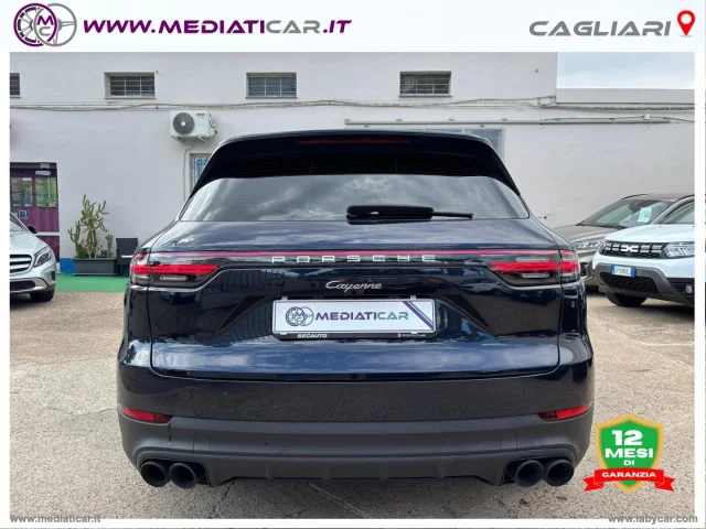 Auto - Porsche cayenne 3.0 v6