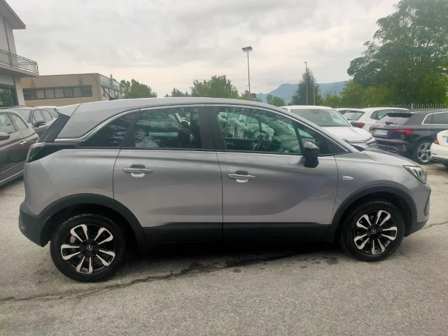 Auto - Opel crossland 1.2 t. 12v 130cv aut.s&s eleg.