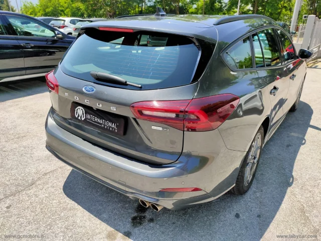 Auto - Ford focus 1.0 ecob.hyb.125cv pow.sw st-l.sty