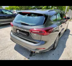 Auto - Ford focus 1.0 ecob.hyb.125cv pow.sw st-l.sty