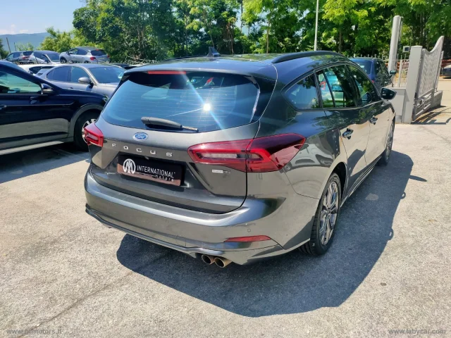 Auto - Ford focus 1.0 ecob.hyb.125cv pow.sw st-l.sty