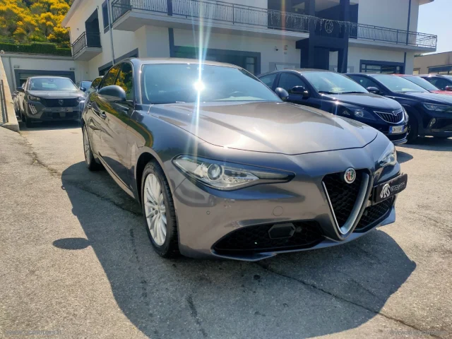 Auto - Alfa romeo giulia 2.2 td 160 cv super