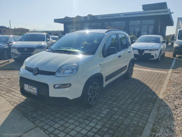 Fiat panda 1.0 firefly s&s hybrid city life