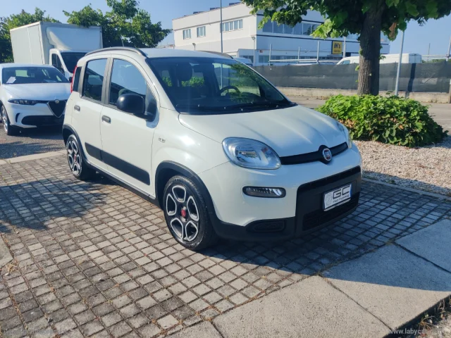 Auto - Fiat panda 1.0 firefly s&s hybrid city life