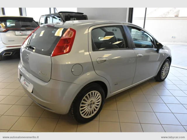 Auto - Fiat grande punto 1.3 mjt 75 cv 5p. dynamic