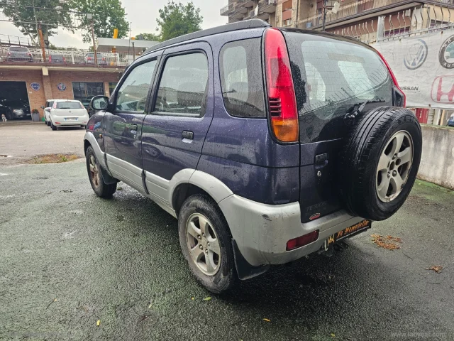 Auto - Daihatsu terios 1.3 16v sx