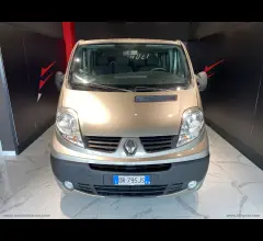 Auto - Renault trafic t27 2.0 dci/115 pc-tn pass. conf.