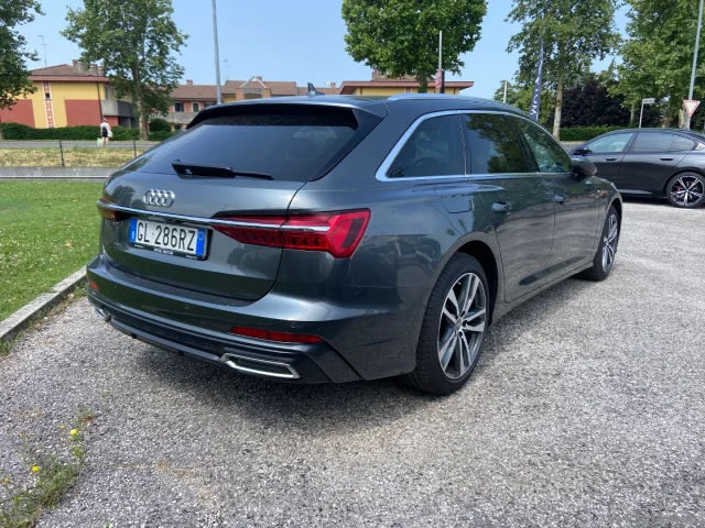 Auto - Audi a6 avant 40 2.0 tdi s tronic s-line