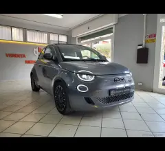 Fiat 500e la prima cabrio 42 kwh