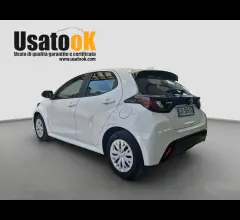 Auto - Toyota yaris 1.0 5p. business